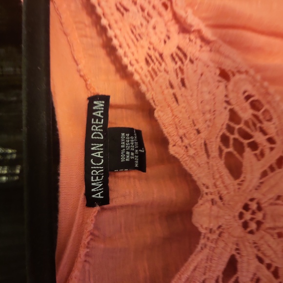 Top - Picture 2 of 2